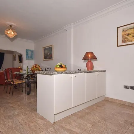 וילה Ana Lovely 2 Bedroom אדחה