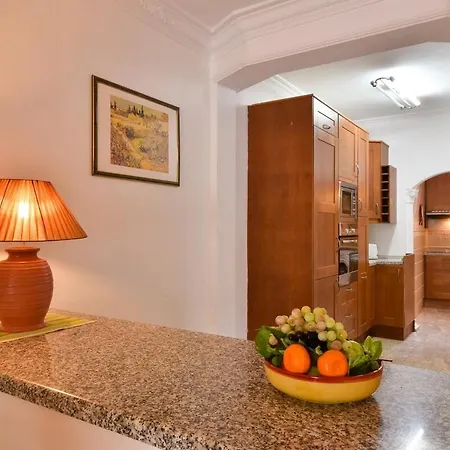 Ana Lovely 2 Bedroom אדחה