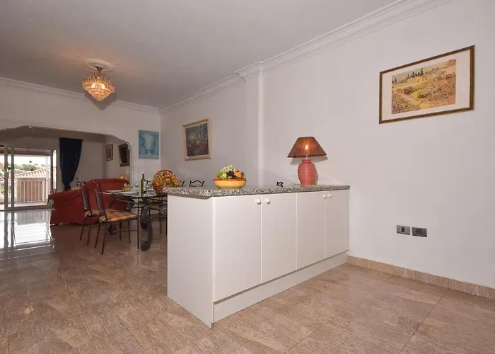 Villa Ana Lovely 2 Bedroom Costa Adeje (Tenerife)